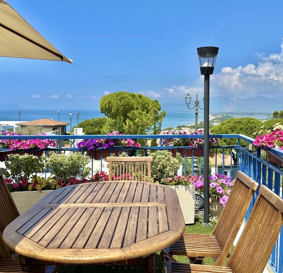 Holidaycasa Mike - Con Terrazzo Vista Mare Sperlonga Exterior foto